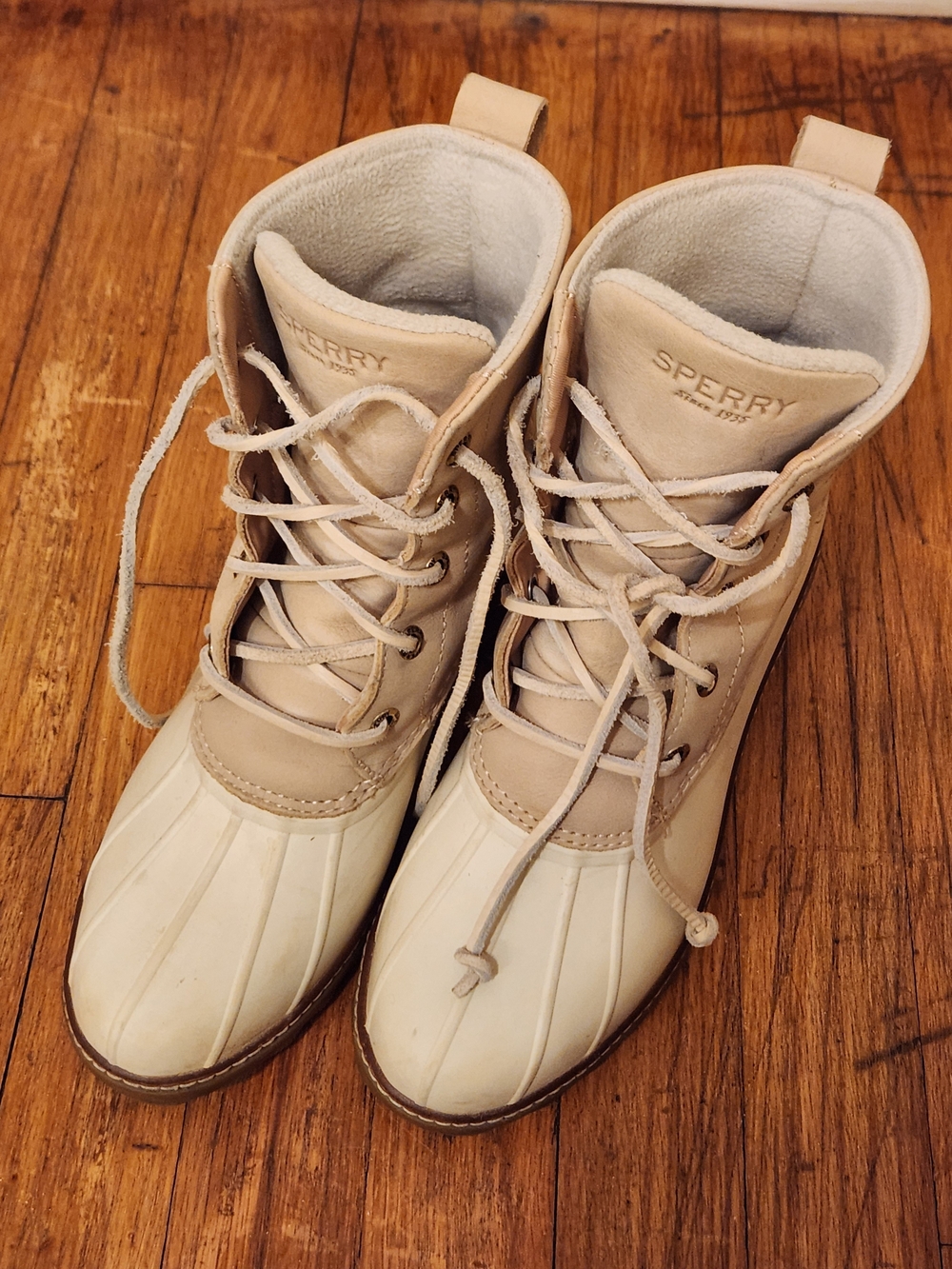 Sperry Women's Beige/Tan Duck Boots - Lace-Up Waterproof Winter Boots